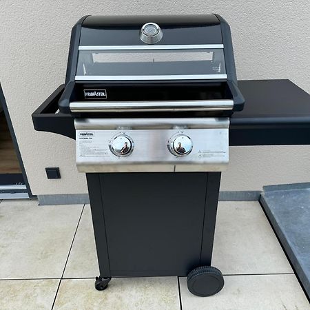 Moderne Ferienwohnung Mit Terrasse, Grill & Privatparkplatz Venningen 외부 사진